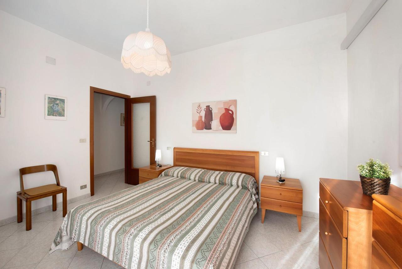 Апартаменты Trilocale Mazzini Con 2 Balconi Варацце Экстерьер фото